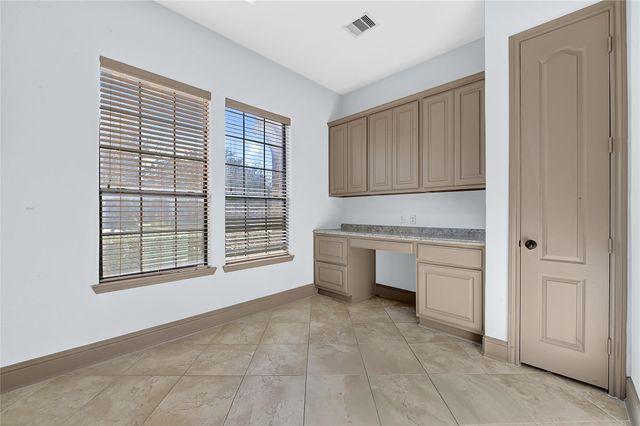 6223 Duke Trail Lane, Sugar Land, TX 77479