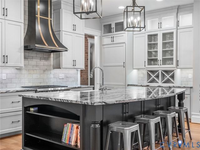 1719 Tulip Hill Dr, Midlothian, VA 23112