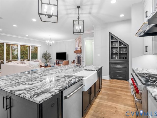 1719 Tulip Hill Dr, Midlothian, VA 23112