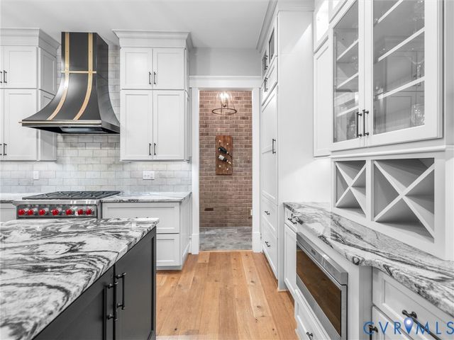 1719 Tulip Hill Dr, Midlothian, VA 23112