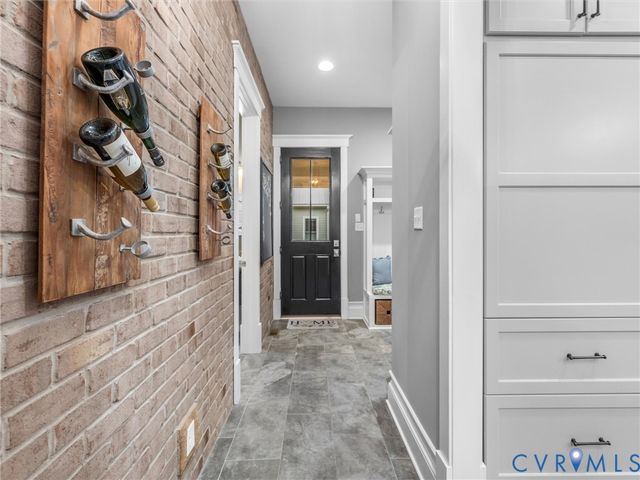 1719 Tulip Hill Dr, Midlothian, VA 23112