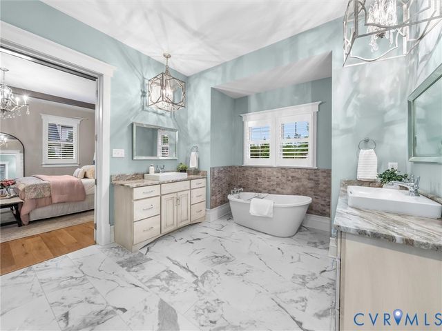 1719 Tulip Hill Dr, Midlothian, VA 23112