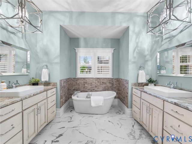 1719 Tulip Hill Dr, Midlothian, VA 23112