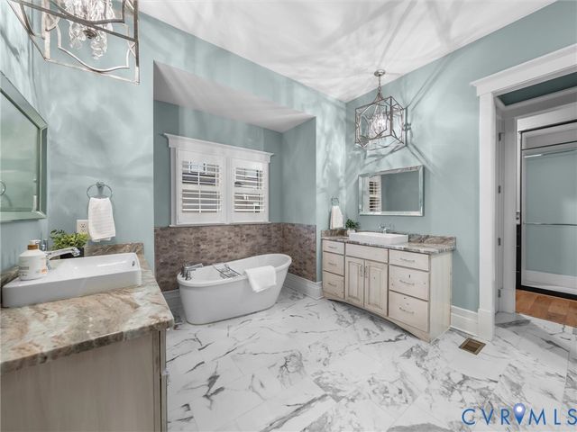 1719 Tulip Hill Dr, Midlothian, VA 23112