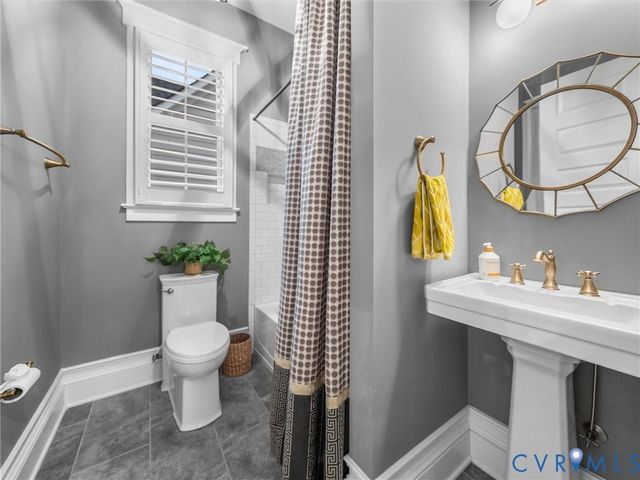 1719 Tulip Hill Dr, Midlothian, VA 23112