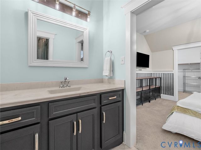 1719 Tulip Hill Dr, Midlothian, VA 23112