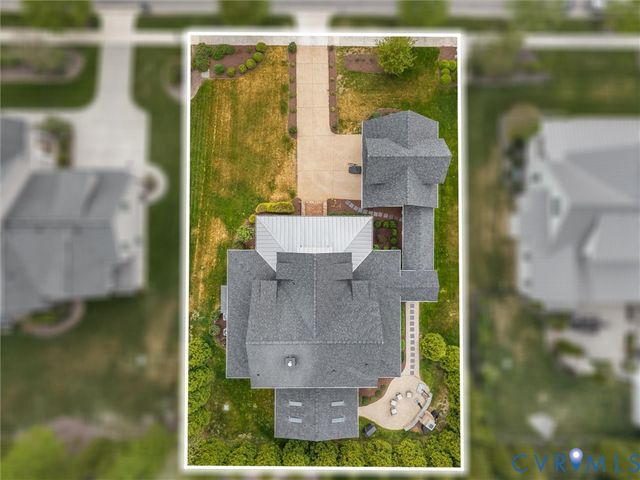 1719 Tulip Hill Dr, Midlothian, VA 23112