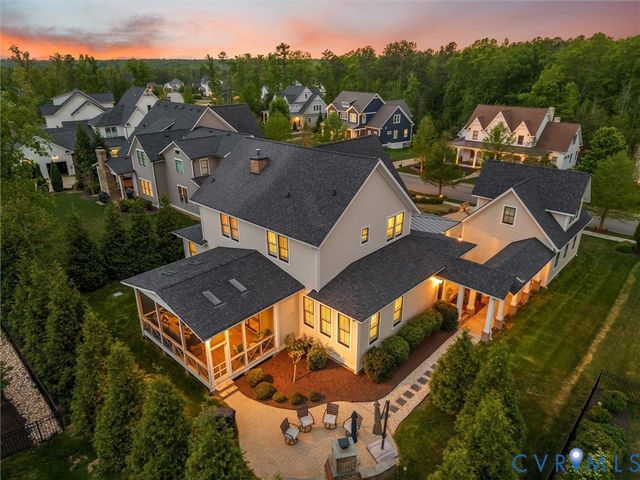 1719 Tulip Hill Dr, Midlothian, VA 23112