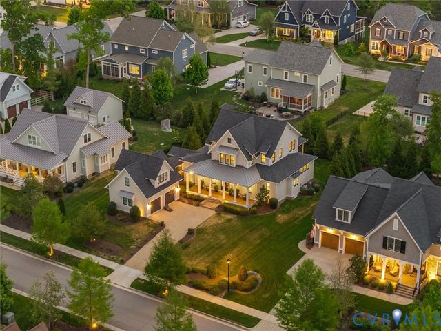 1719 Tulip Hill Dr, Midlothian, VA 23112