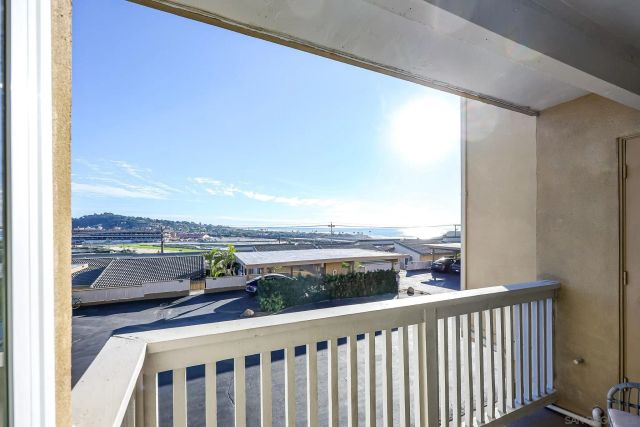 234 Turf View Dr, Solana Beach, CA 92075