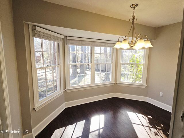 1431 Tracewood Drive, Jackson, MS 39211