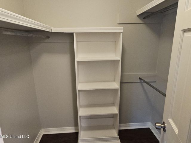 1431 Tracewood Drive, Jackson, MS 39211