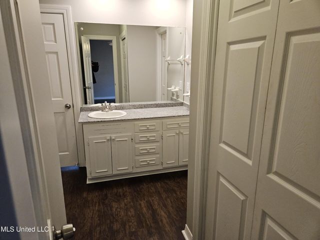 1431 Tracewood Drive, Jackson, MS 39211