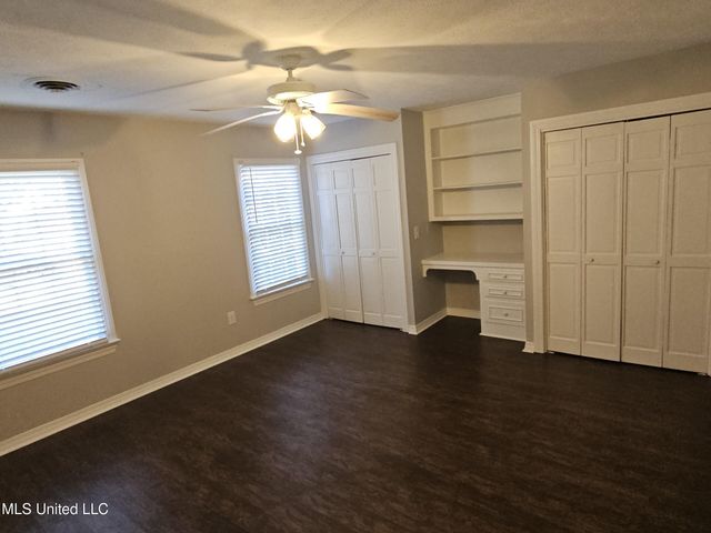 1431 Tracewood Drive, Jackson, MS 39211