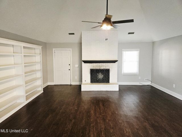 1431 Tracewood Drive, Jackson, MS 39211