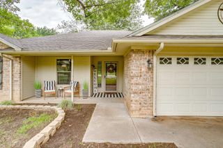 115 Pleasant Oaks Lane, Springtown, TX 76082