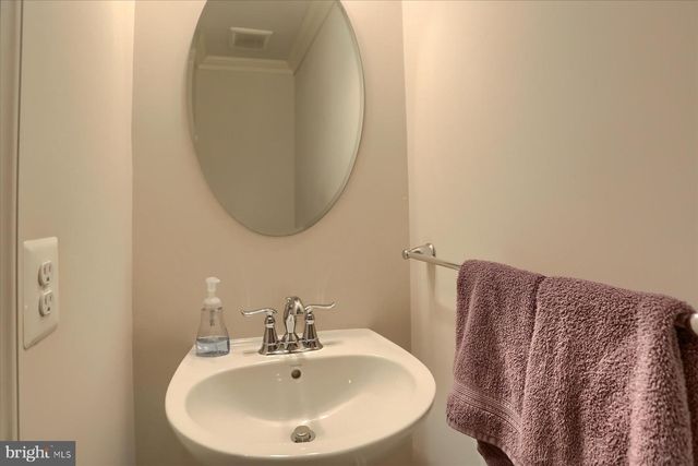 4133 SECRETARIAT ST, Harrisburg, PA 17112