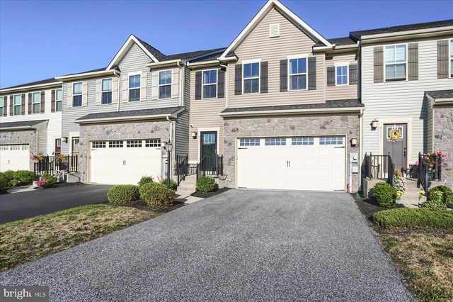 4133 SECRETARIAT ST, Harrisburg, PA 17112