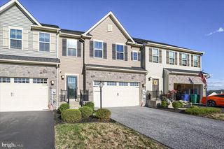 4133 SECRETARIAT ST, Harrisburg, PA 17112
