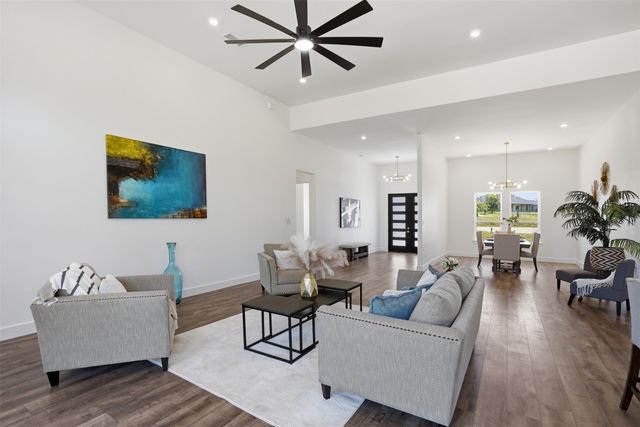 2304 Candlestick Drive, Granbury, TX 76049