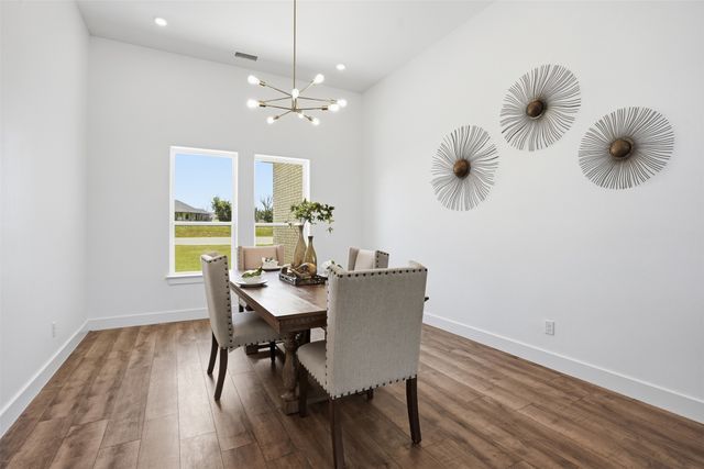 2304 Candlestick Drive, Granbury, TX 76049