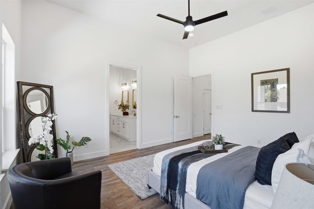 2304 Candlestick Drive, Granbury, TX 76049