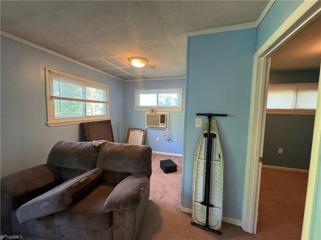 7410 Seldon Road, Summerfield, NC 27358