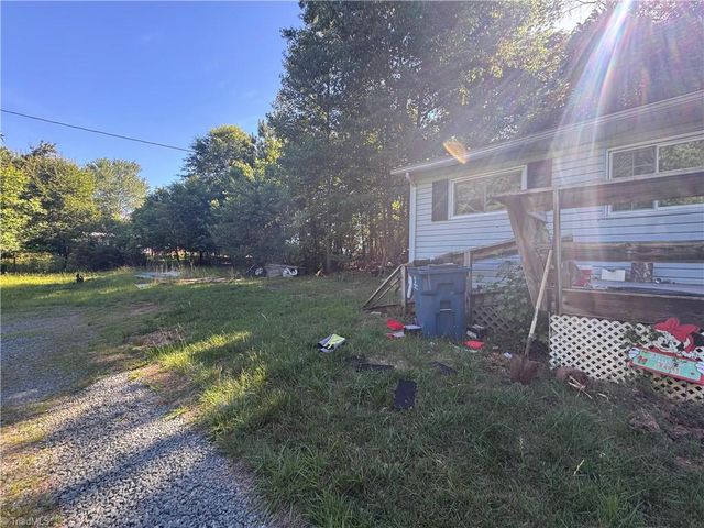 7410 Seldon Road, Summerfield, NC 27358