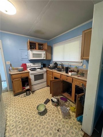 7410 Seldon Road, Summerfield, NC 27358