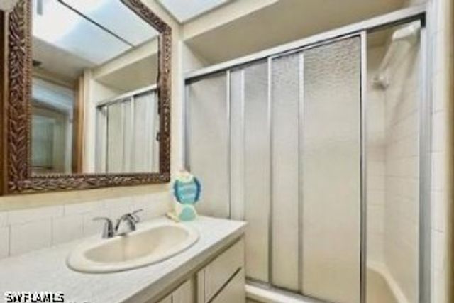 5 Bass LN 5, Naples, FL 34114