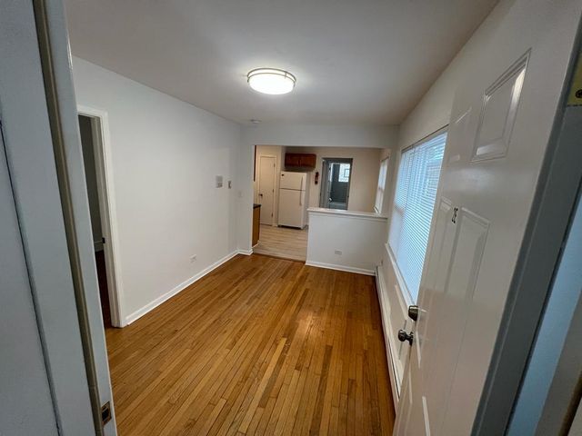 8734 S Escanaba Avenue, Chicago, IL 60617