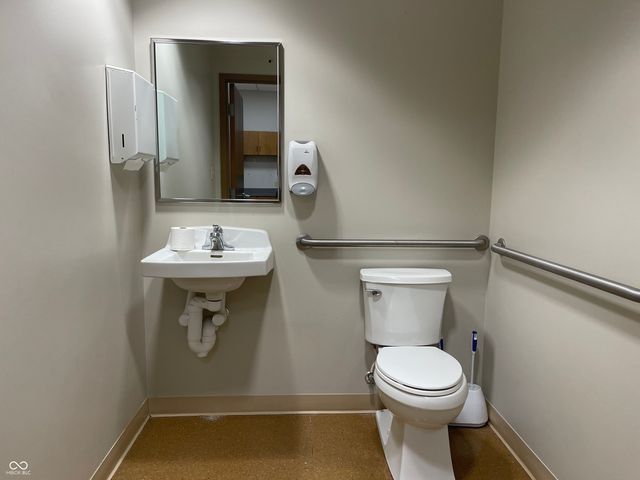 3055 W Us Highway 36, Pendleton, IN 46064