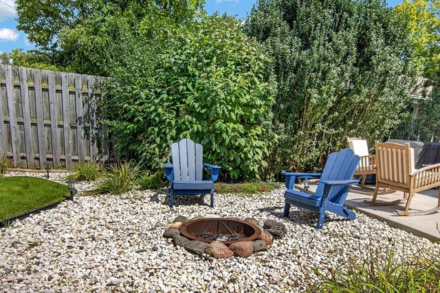 8836 43rd AVENUE, Kenosha, WI 53142