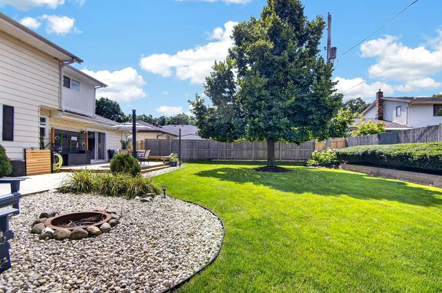 8836 43rd AVENUE, Kenosha, WI 53142