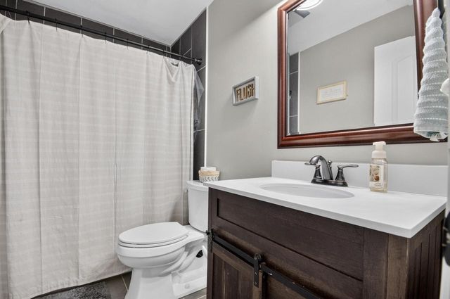 8836 43rd AVENUE, Kenosha, WI 53142