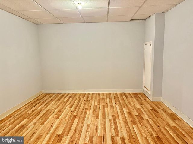 8 EVANS DR, West Windsor, NJ 08550