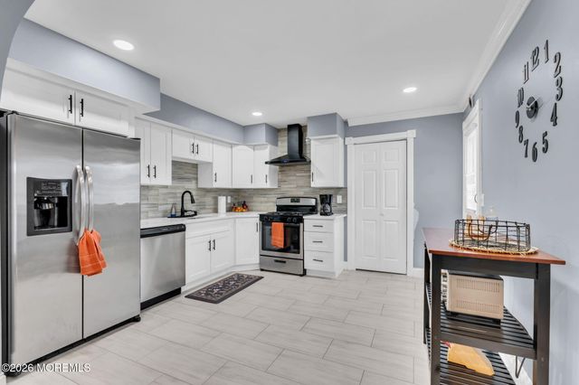 1012 Bismarck Street, Toms River, NJ 08757