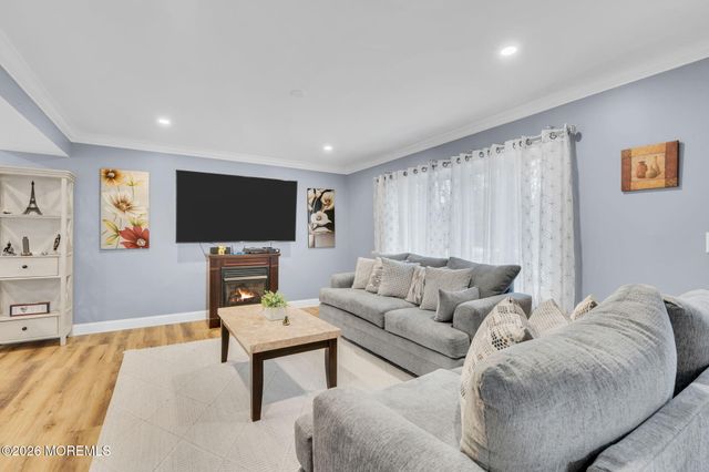 1012 Bismarck Street, Toms River, NJ 08757