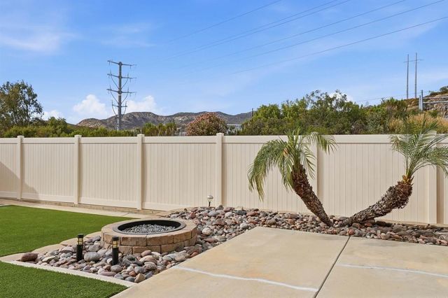 13668 Choisser Lane, Lakeside, CA 92040