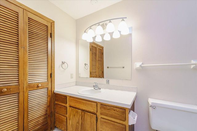 10390 Juniper Lane, Eden Prairie, MN 55347