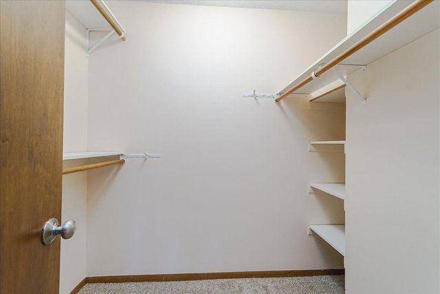 10390 Juniper Lane, Eden Prairie, MN 55347