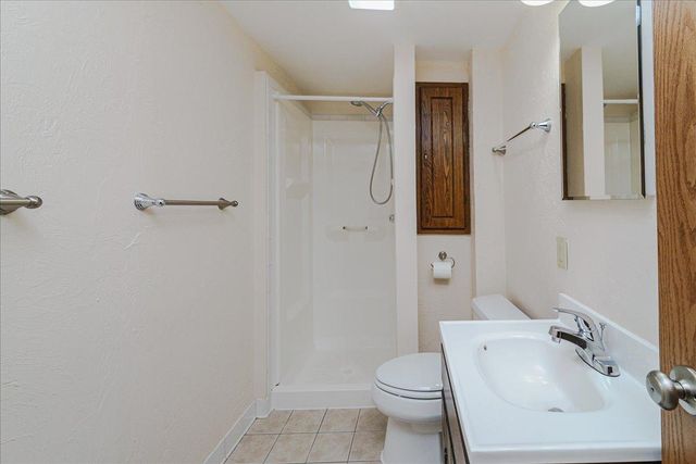 10390 Juniper Lane, Eden Prairie, MN 55347