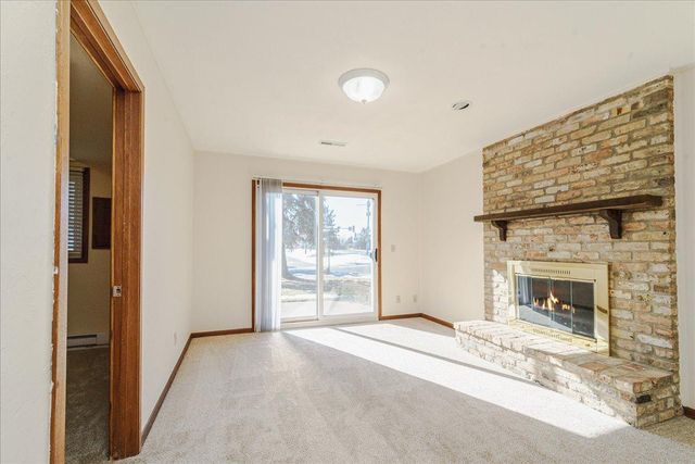 10390 Juniper Lane, Eden Prairie, MN 55347