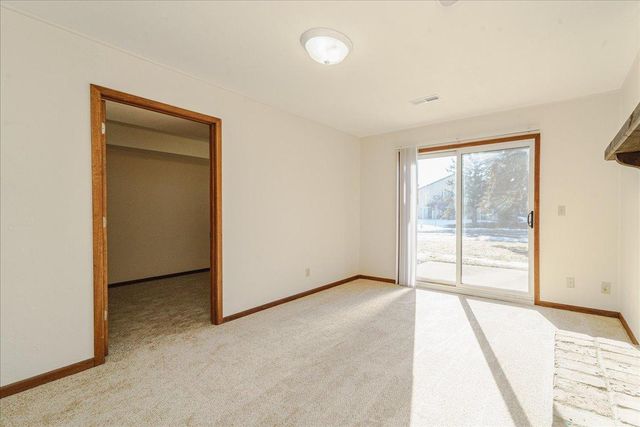 10390 Juniper Lane, Eden Prairie, MN 55347