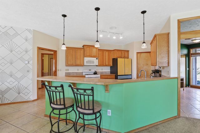 16317 N McKinnon Ln, Colbert, WA 99005