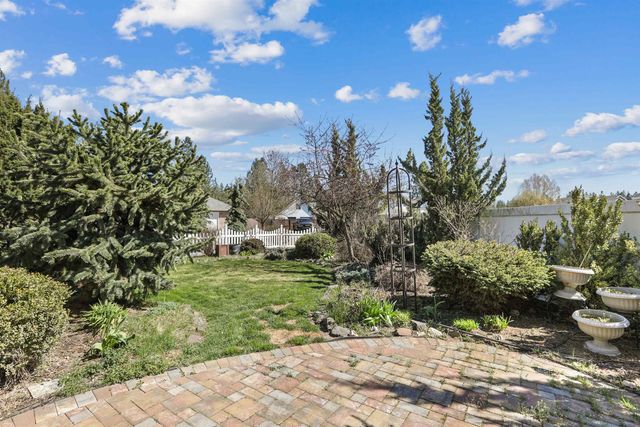 16317 N McKinnon Ln, Colbert, WA 99005