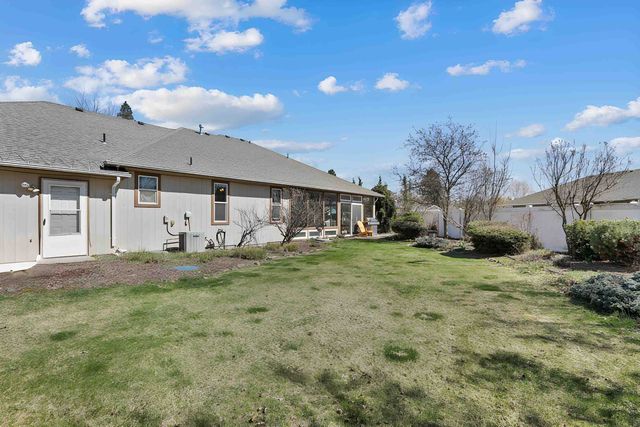 16317 N McKinnon Ln, Colbert, WA 99005