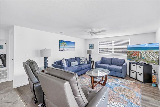 6150 MIDNIGHT PASS ROAD V38, Sarasota, FL 34242