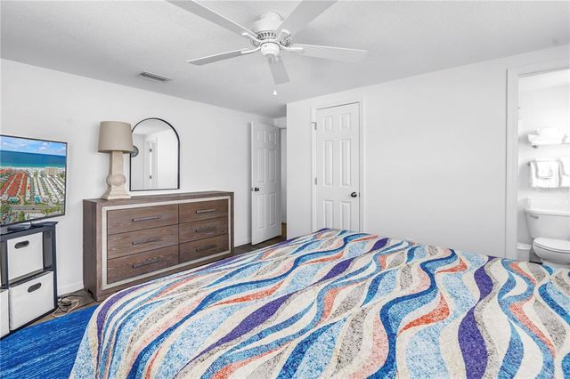 6150 MIDNIGHT PASS ROAD V38, Sarasota, FL 34242