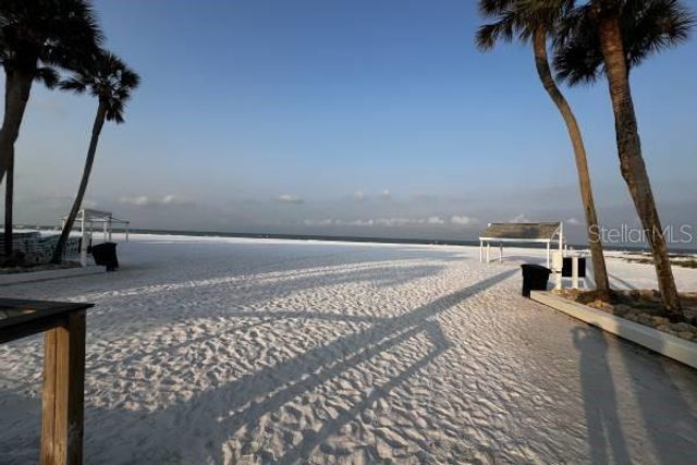 6150 MIDNIGHT PASS ROAD V38, Sarasota, FL 34242